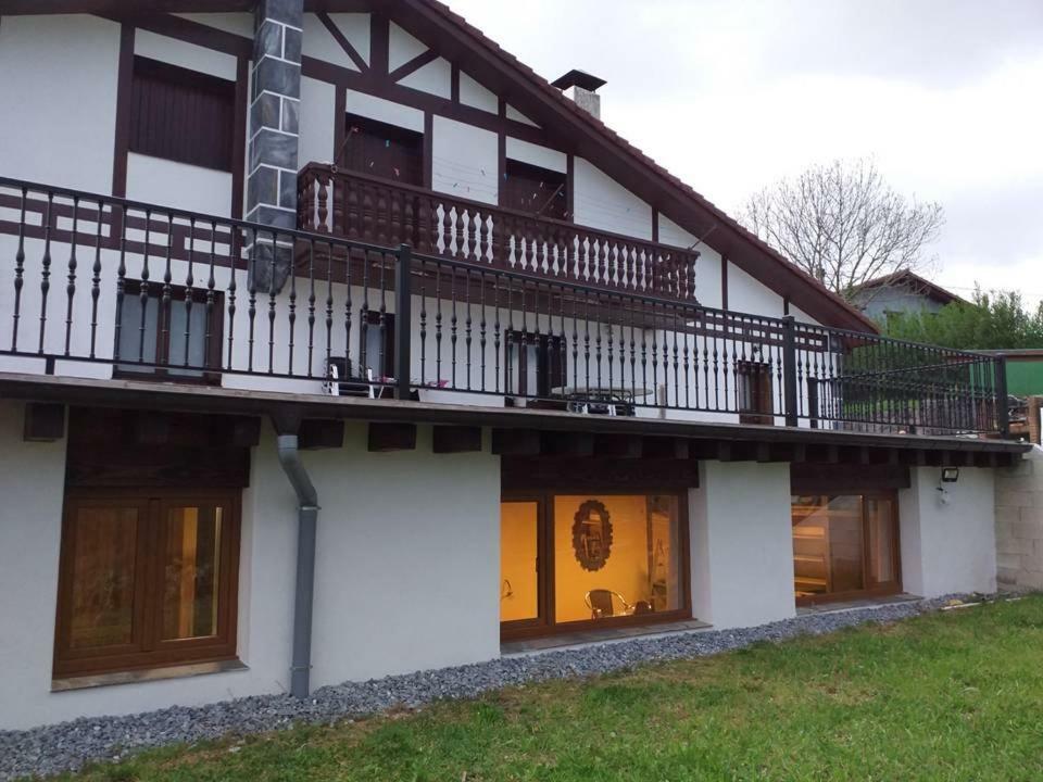 أويارتثون Casa Rural Olazi المظهر الخارجي الصورة